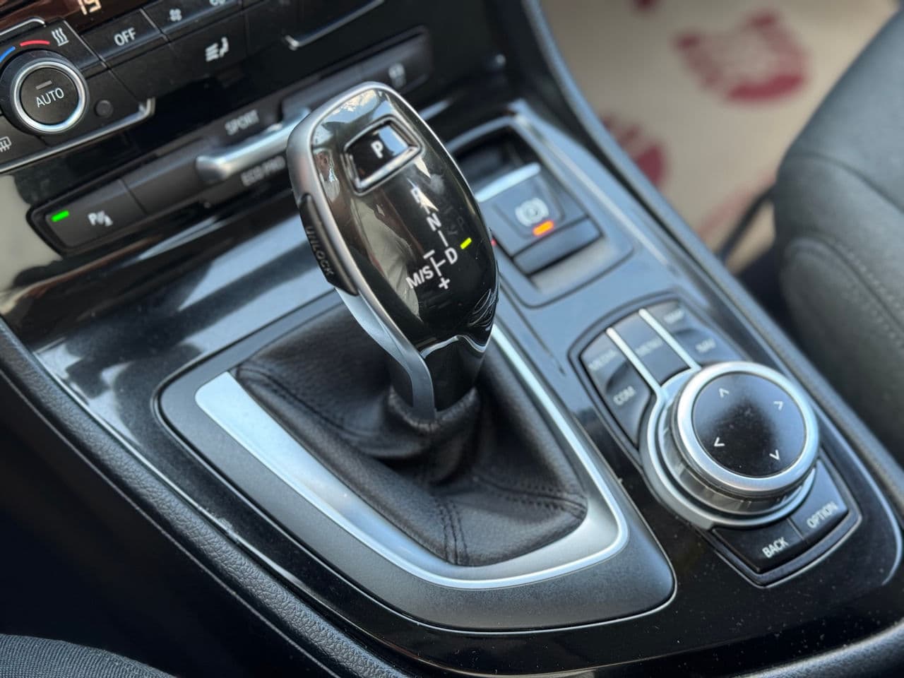 2018 BMW 216d — Miniatură 16