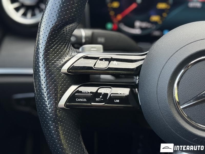 2021 Mercedes E 300 — Miniatură 11