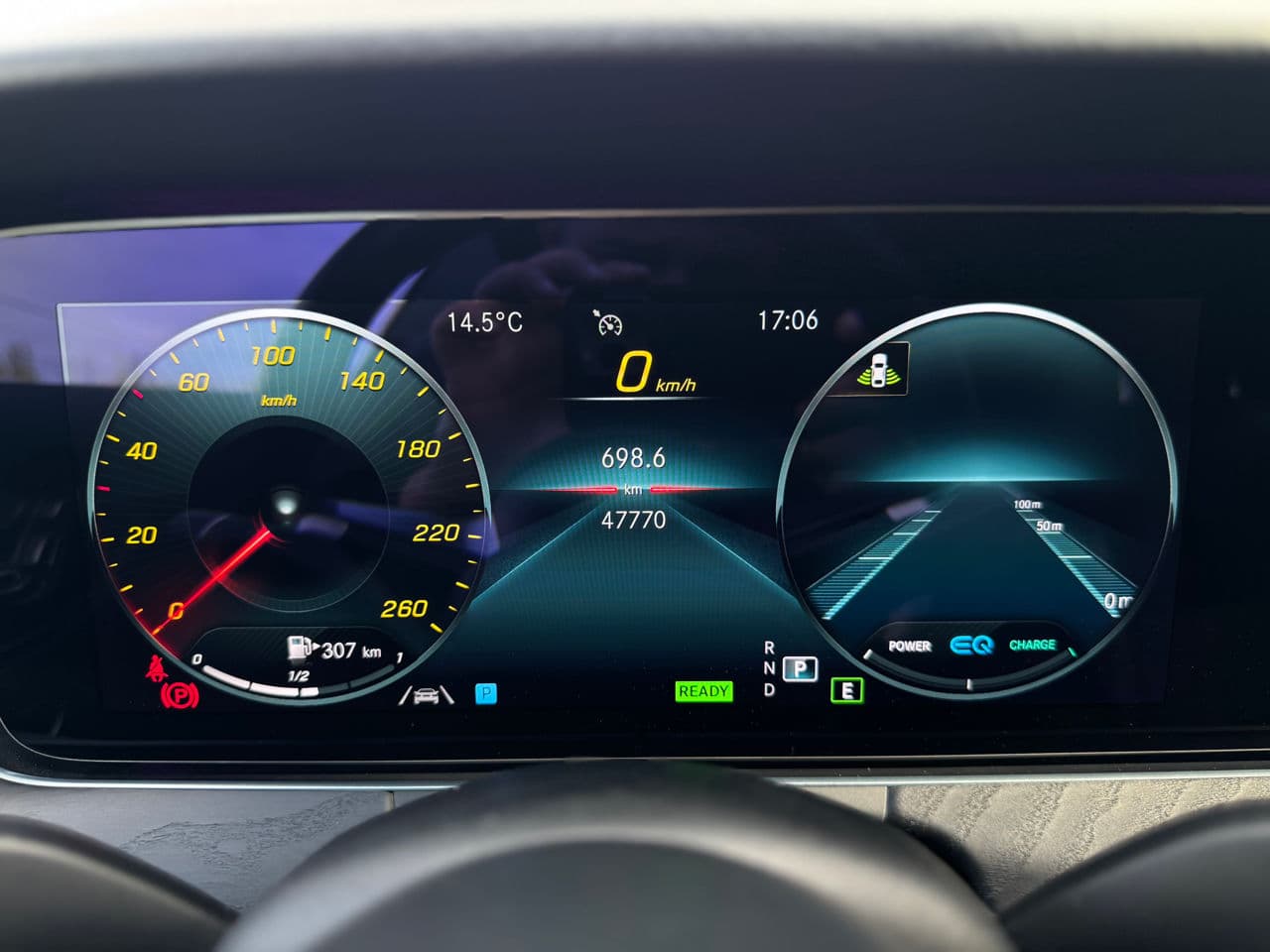 2021 Mercedes E 300 — Miniatură 13