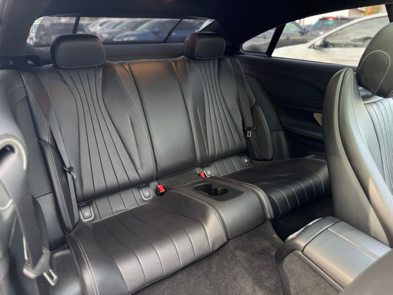 2021 Mercedes E 300 — Miniatură 20