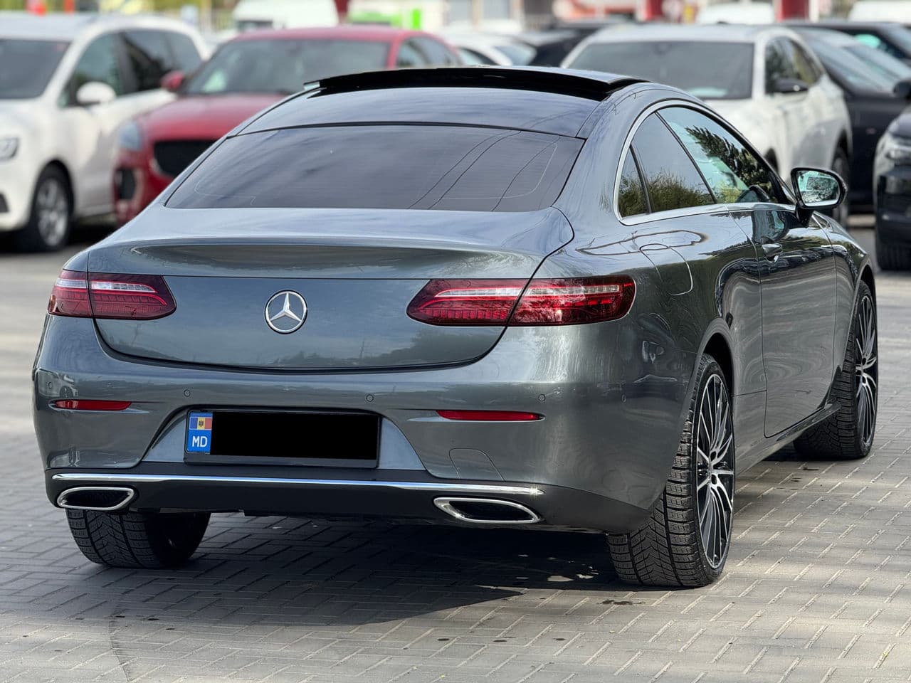2021 Mercedes E 300 — Miniatură 2