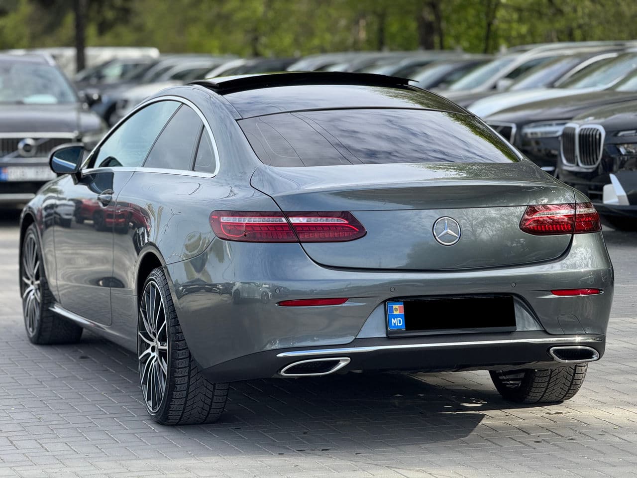 2021 Mercedes E 300 — Miniatură 4