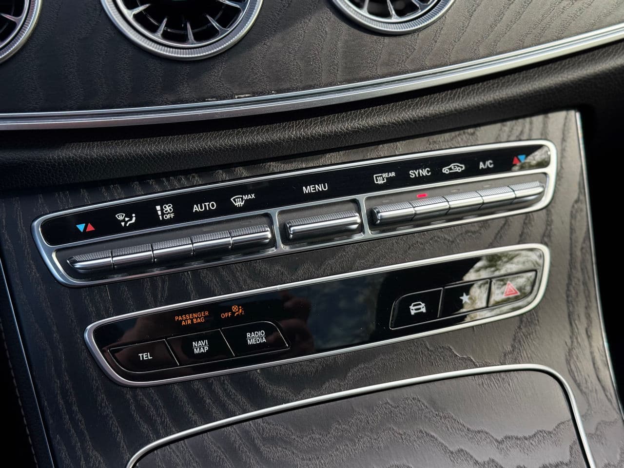 2021 Mercedes E 300 — Miniatură 17