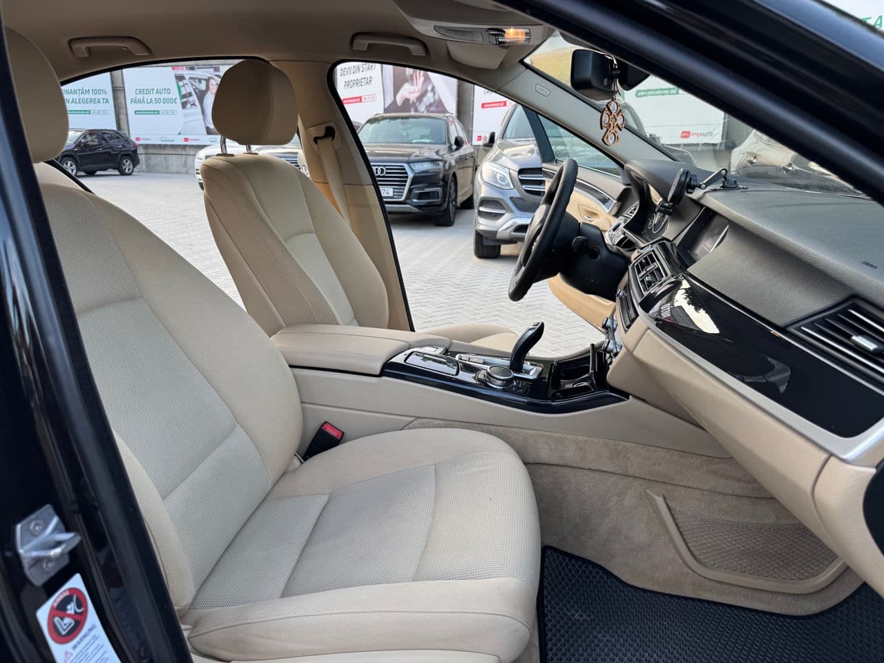 2013 BMW 520 — Miniatură 15