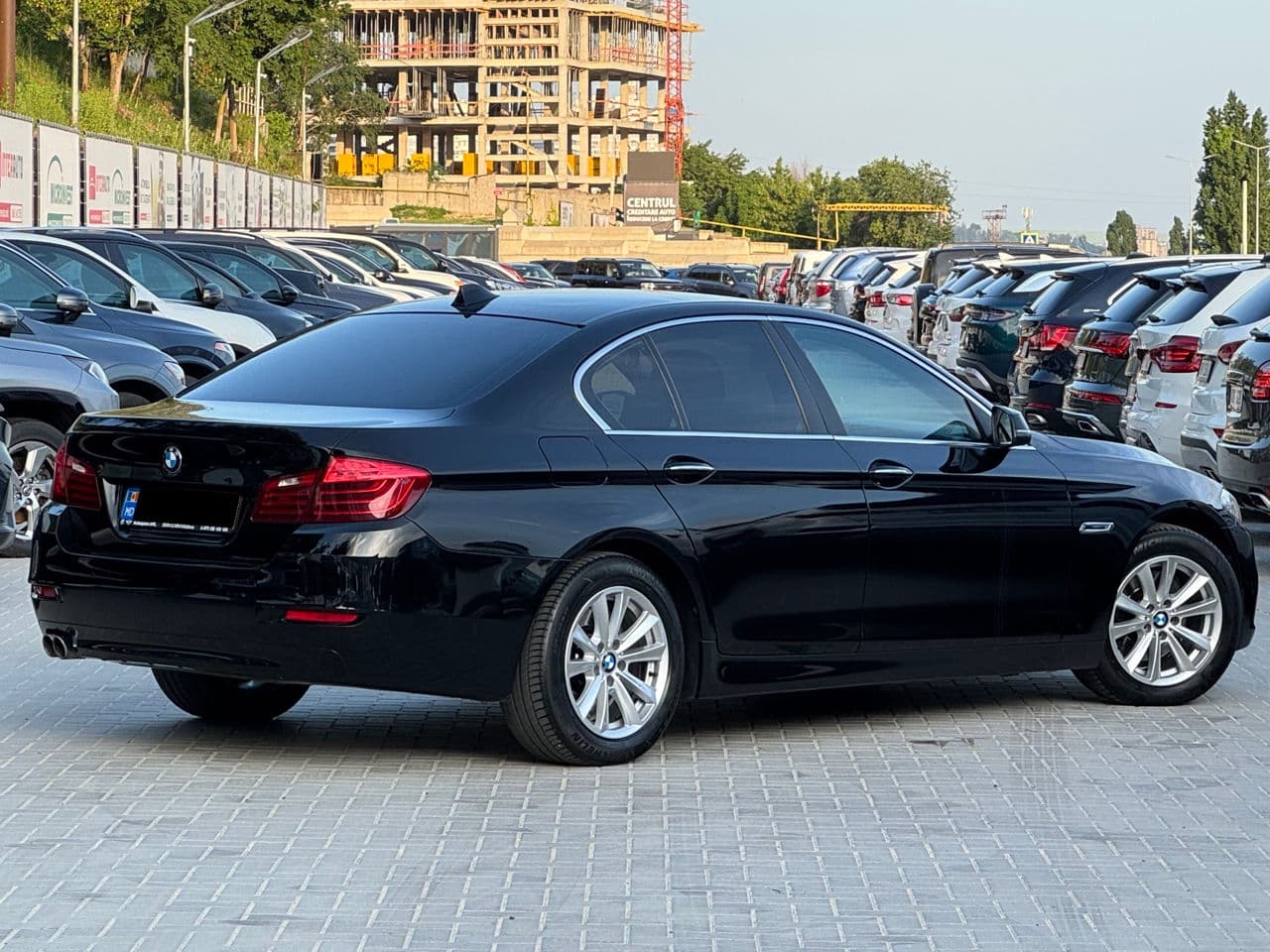 2013 BMW 520 — Miniatură 3
