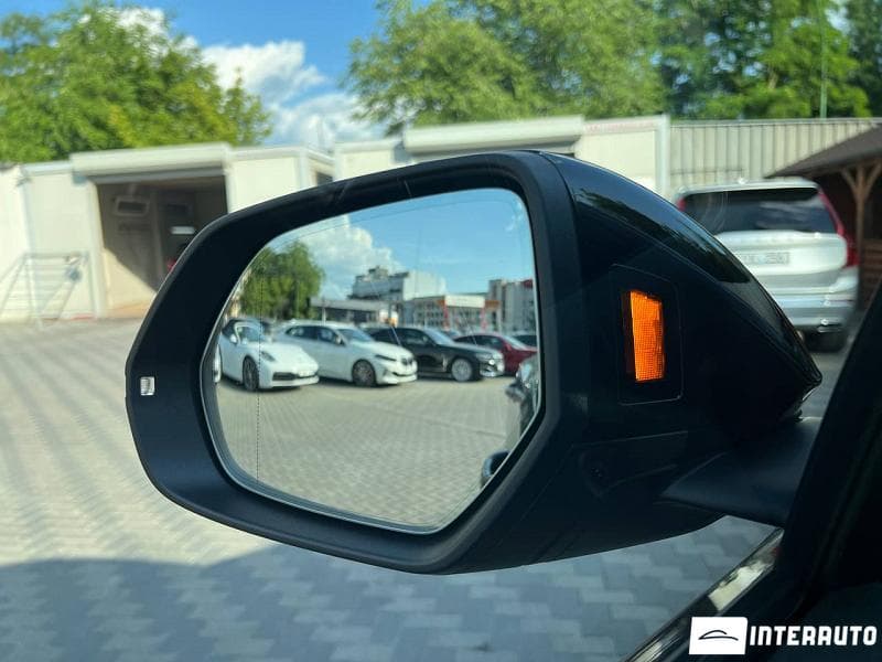 2019 Audi Q8 — Miniatură 5