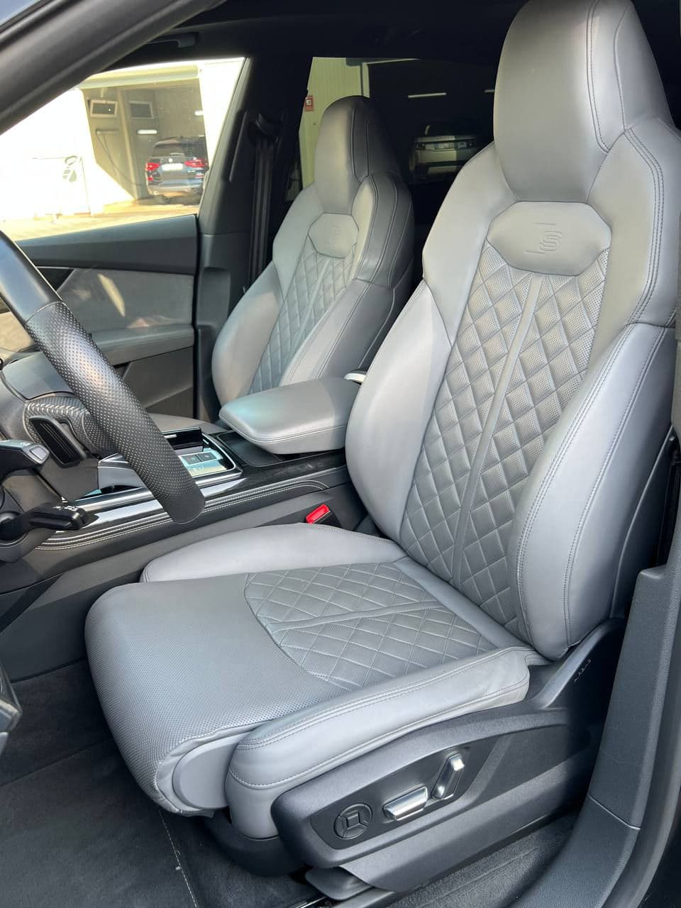 2019 Audi Q8 — Miniatură 7