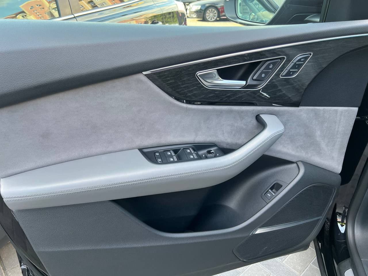 2019 Audi Q8 — Miniatură 6