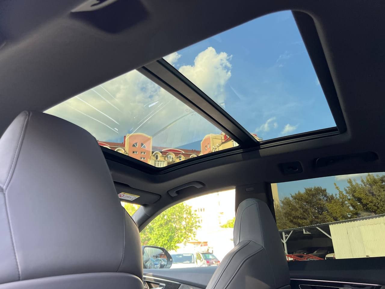 2019 Audi Q8 — Miniatură 23