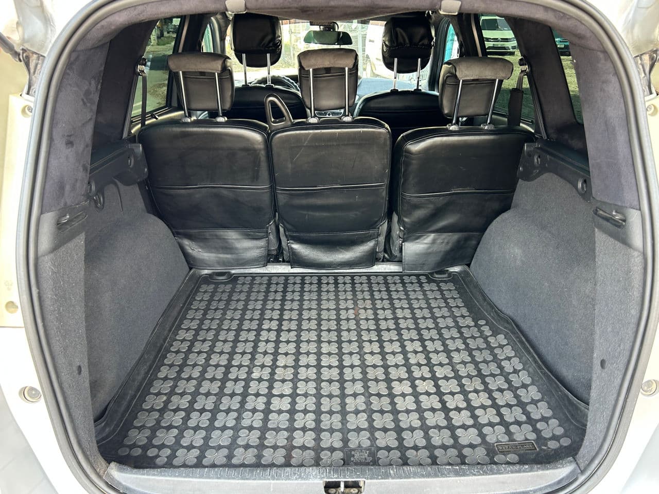Renault Grand Scenic 2009 — Миниатюра 19