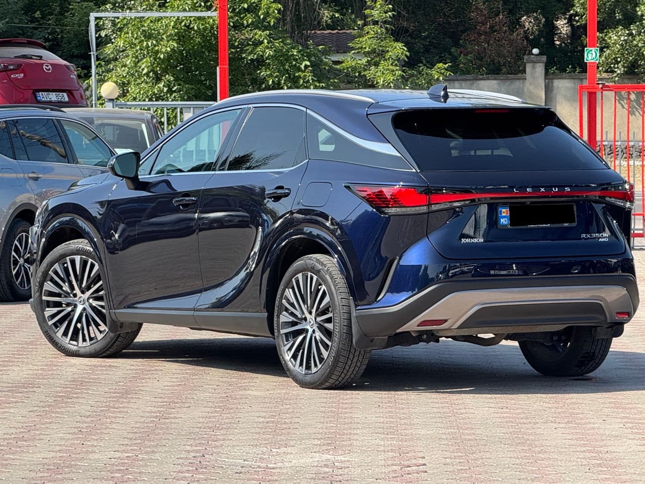 Lexus RX 350h 2023 — Миниатюра 2