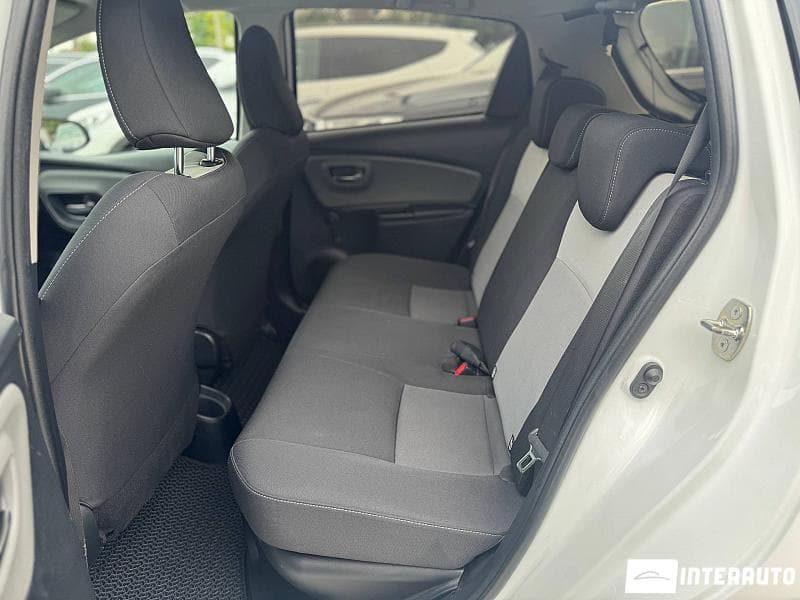 2019 Toyota Yaris — Miniatură 15