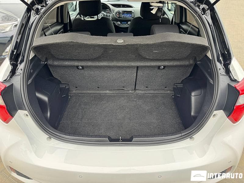 2019 Toyota Yaris — Miniatură 20