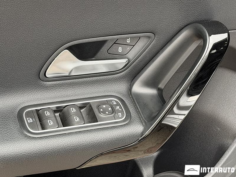 2019 Mercedes A 180 — Miniatură 7