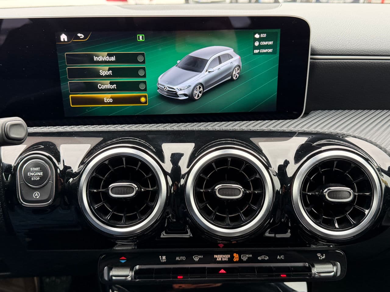 2019 Mercedes A 180 — Miniatură 11