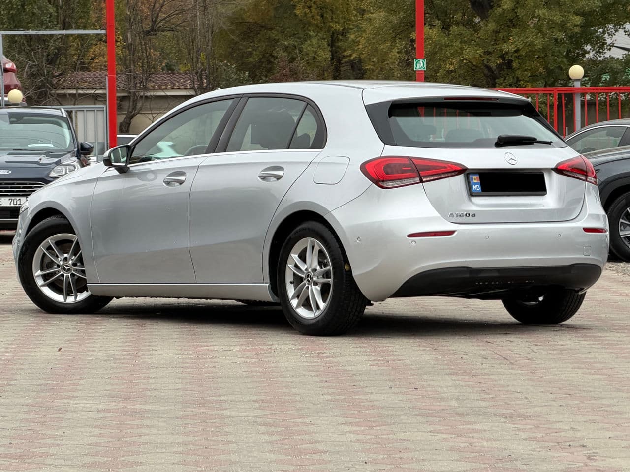 2019 Mercedes A 180 — Miniatură 3
