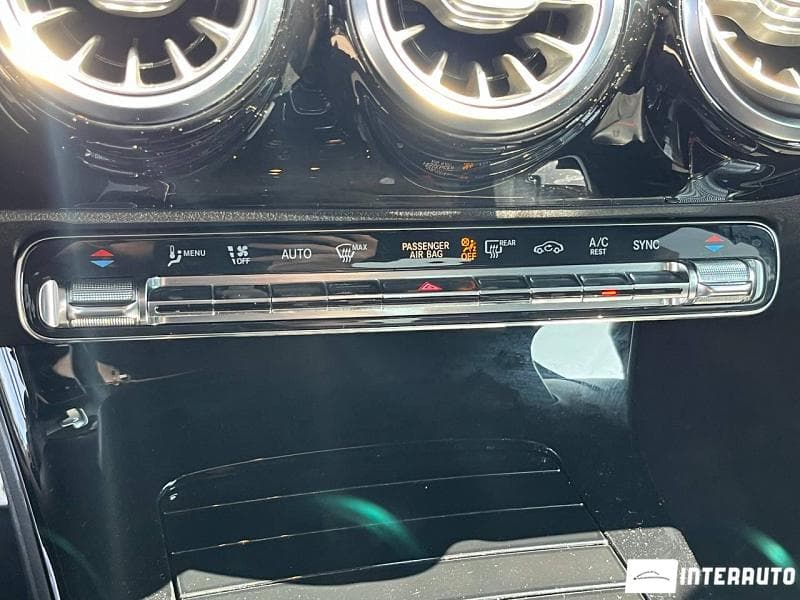 2020 Mercedes CLA 180d — Miniatură 14