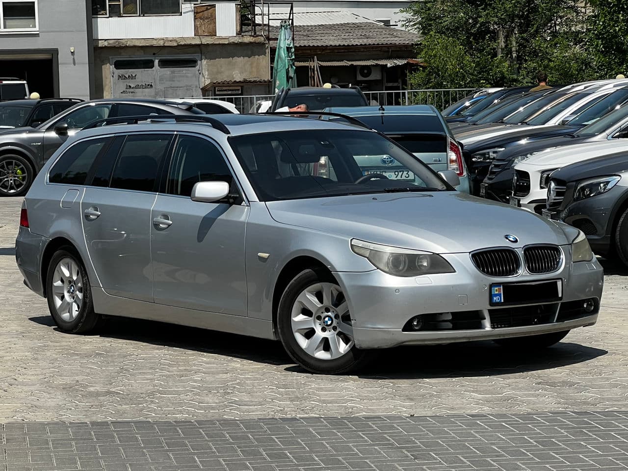 2006 BMW 525 — Miniatură 2