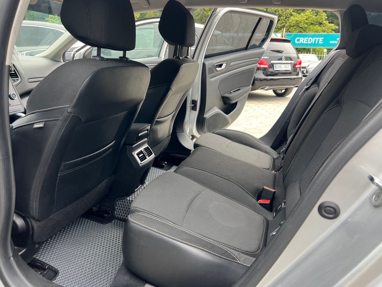2018 Renault Megane — Miniatură 7