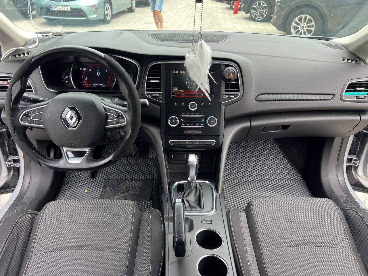 2018 Renault Megane — Miniatură 13