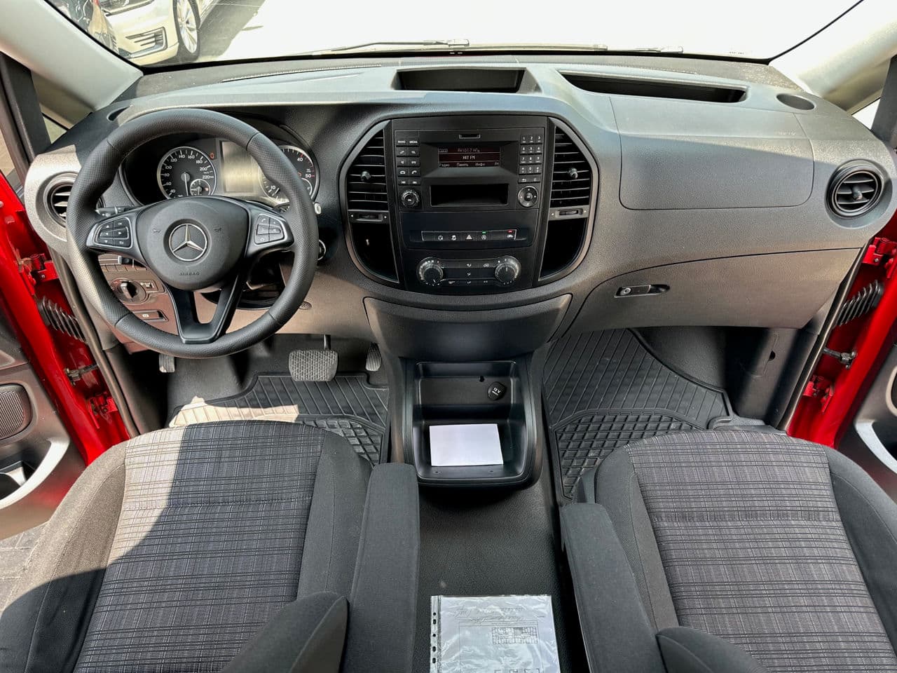 2015 Mercedes Vito — Miniatură 9