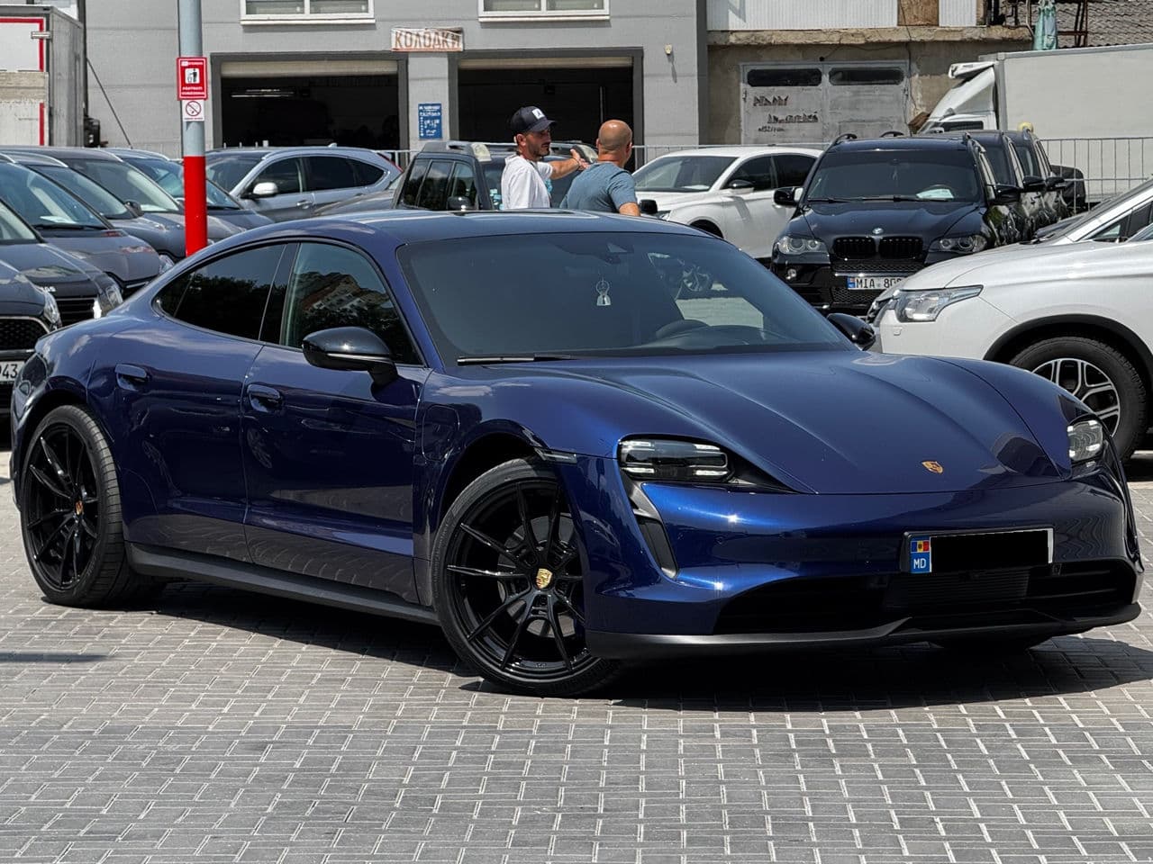 Porsche Taycan 2021 — Миниатюра 4