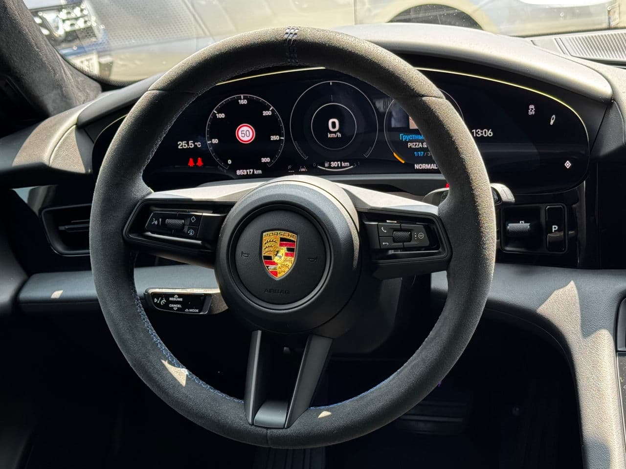 Porsche Taycan 2021 — Миниатюра 8