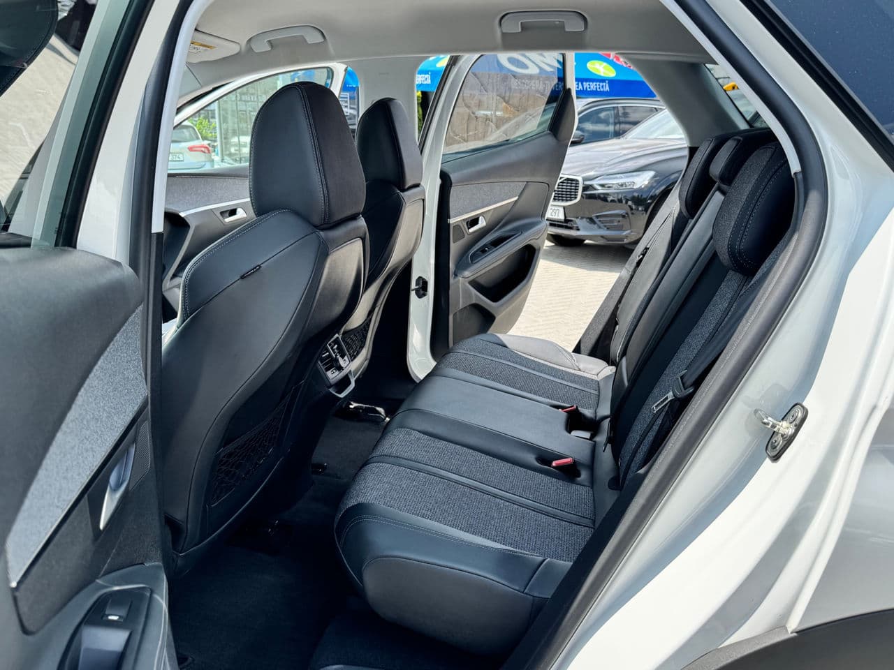 2019 Peugeot 3008 — Miniatură 13