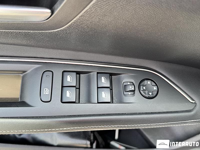 2019 Peugeot 3008 — Miniatură 18