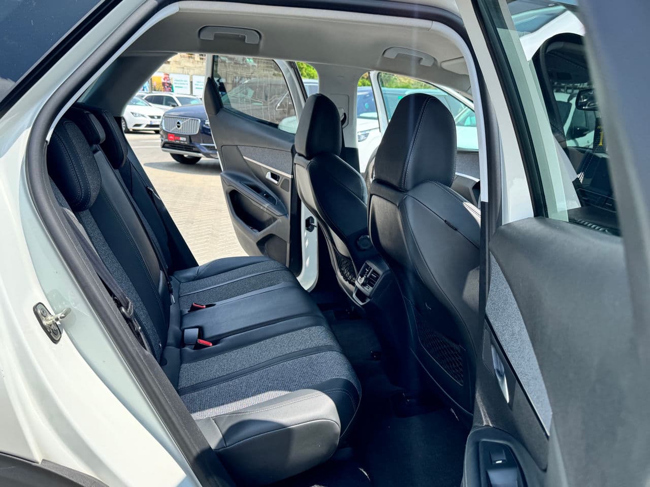 2019 Peugeot 3008 — Miniatură 14