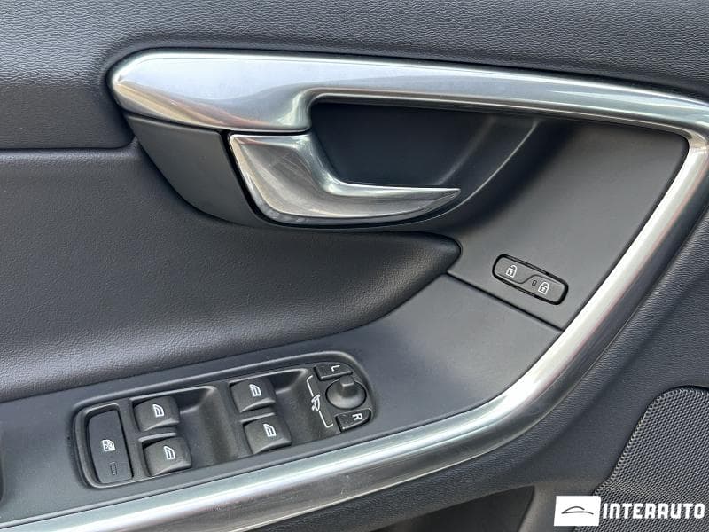 Volvo V 60 2015 — Миниатюра 7
