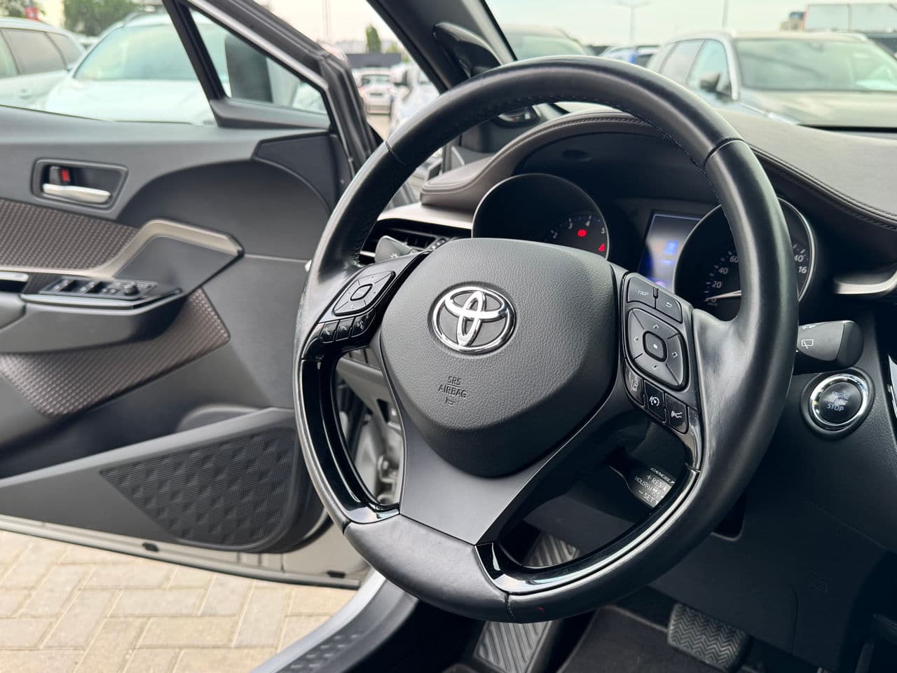 2019 Toyota C-HR — Miniatură 7