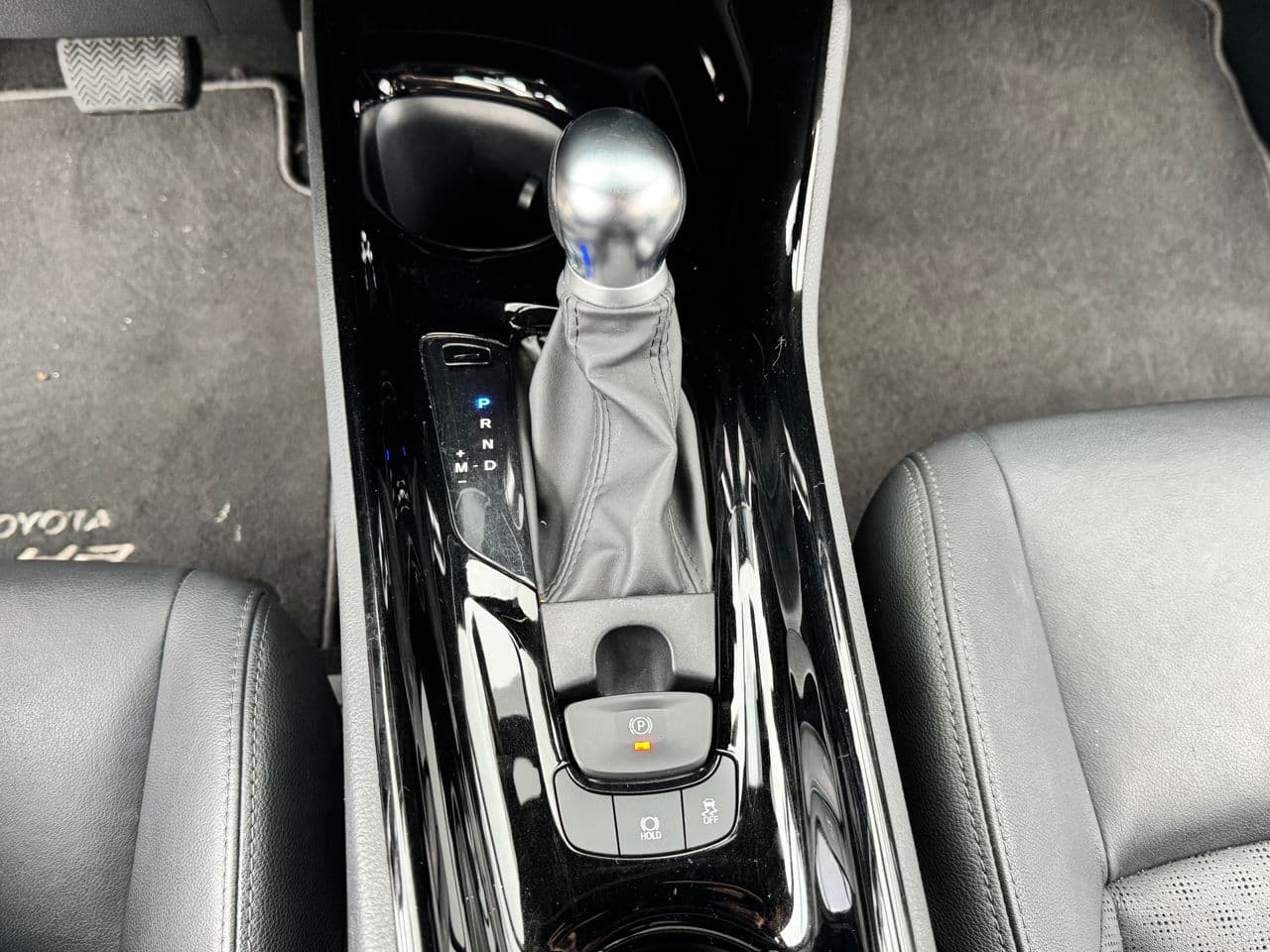 2019 Toyota C-HR — Miniatură 12