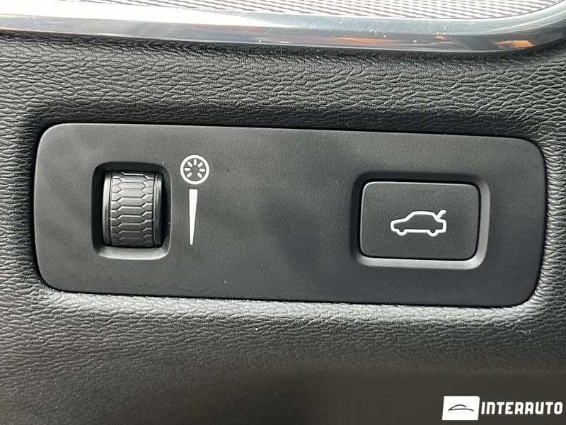 Volvo XC 60 2021 — Миниатюра 15