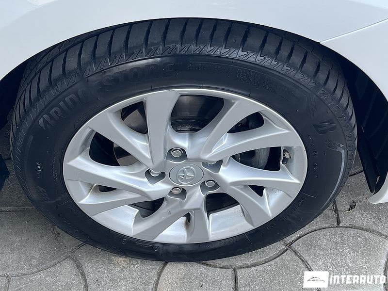 2018 Toyota Auris — Miniatură 17