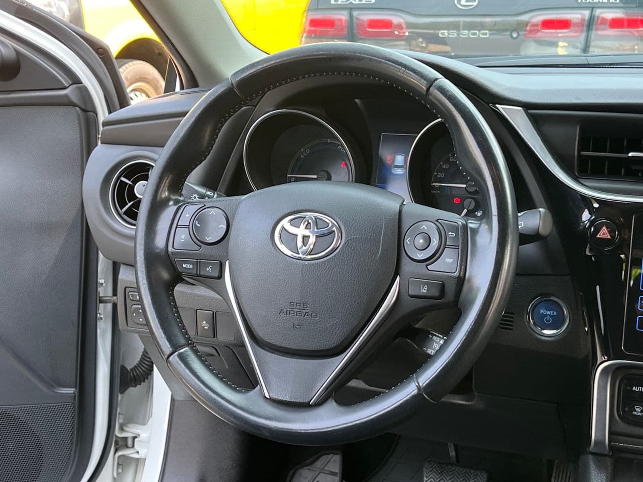 2018 Toyota Auris — Miniatură 8