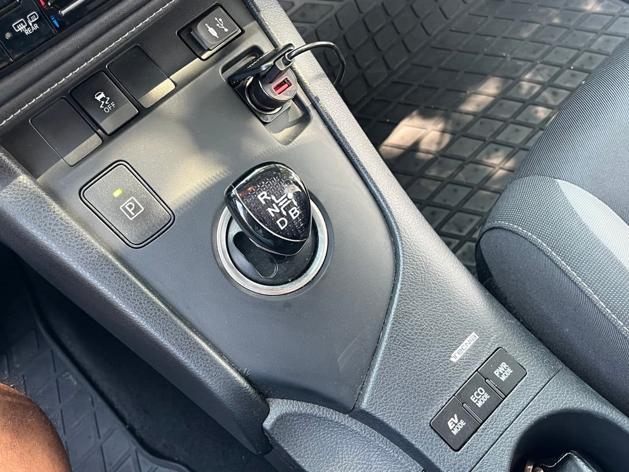 2018 Toyota Auris — Miniatură 13