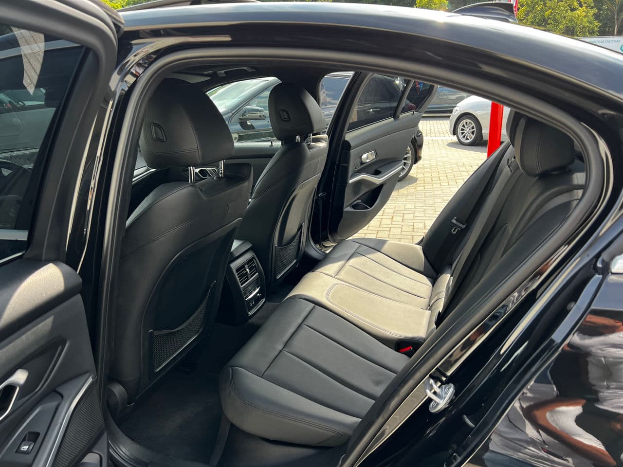 2019 BMW 330 — Miniatură 17