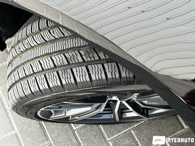 2019 BMW 330 — Miniatură 22