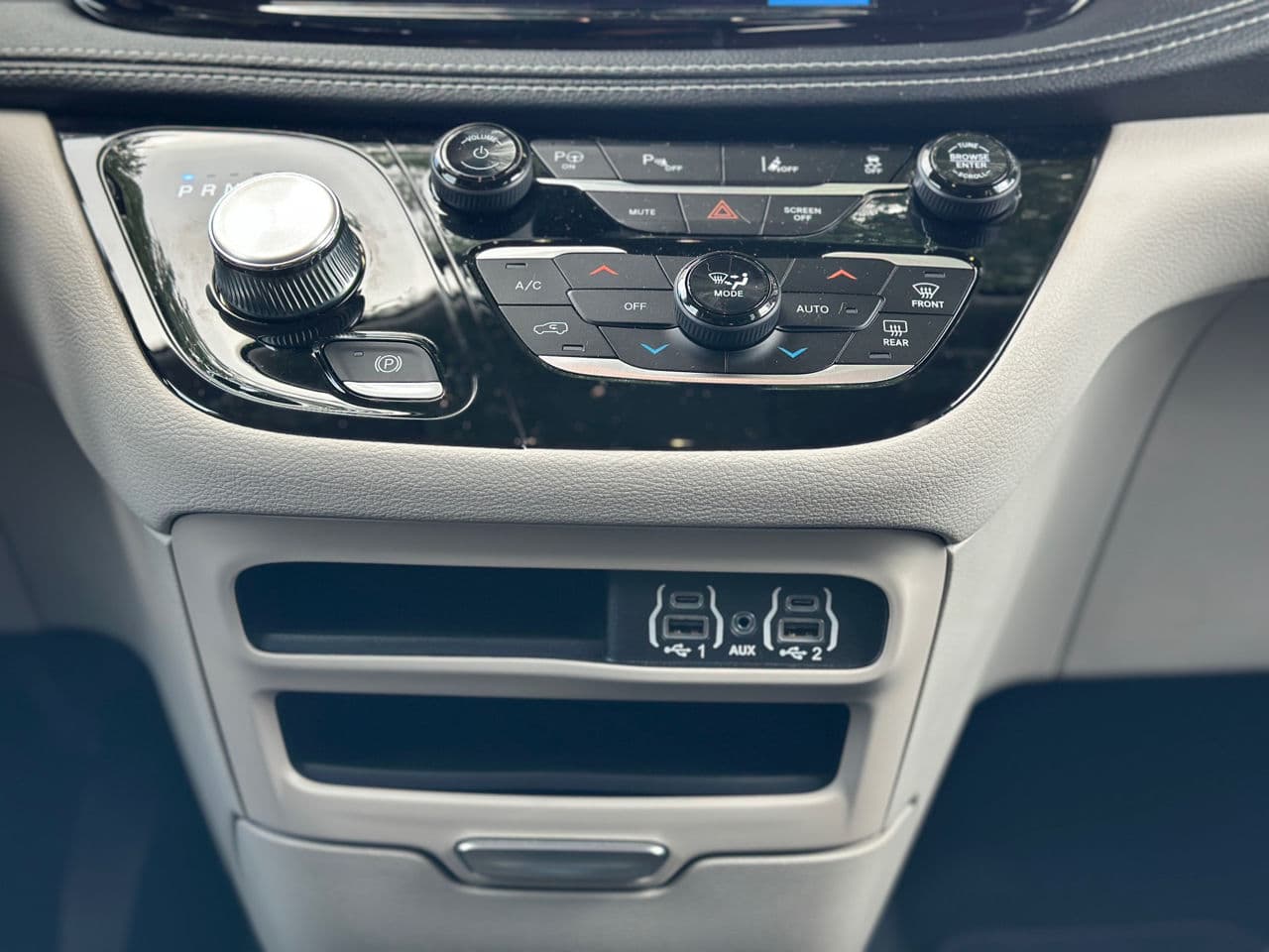 2023 Chrysler Pacifica — Miniatură 17