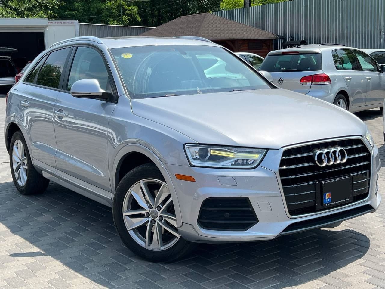 2017 Audi Q3 — Miniatură 3
