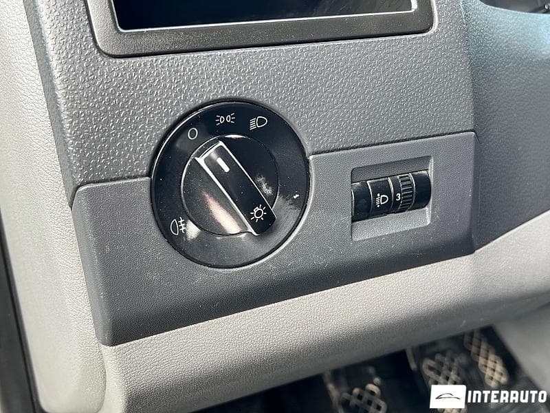 2004 Volkswagen Transporter — Miniatură 6