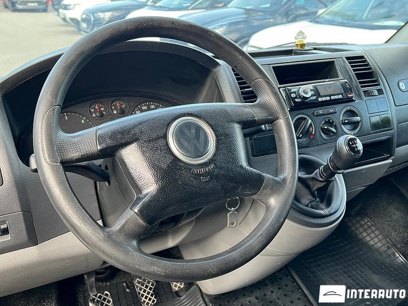 2004 Volkswagen Transporter — Miniatură 9