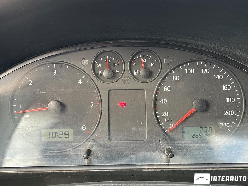 2004 Volkswagen Transporter — Miniatură 10