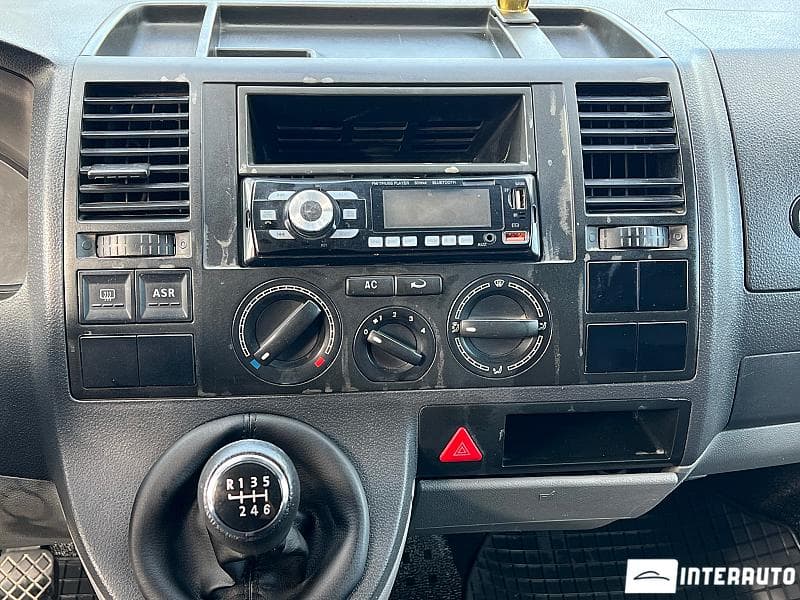 2004 Volkswagen Transporter — Miniatură 11