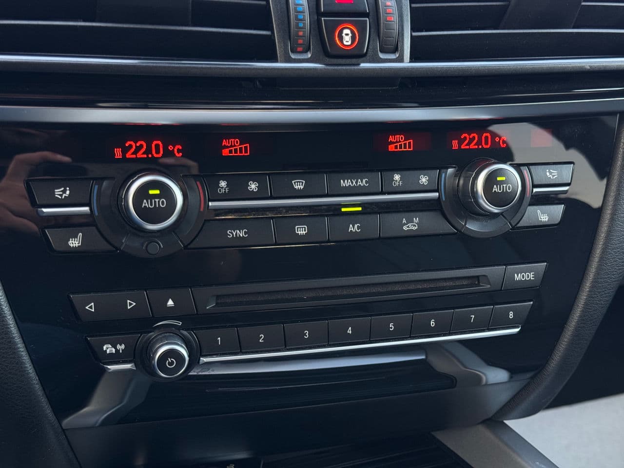 BMW X5 4.0e 2017 — Миниатюра 11