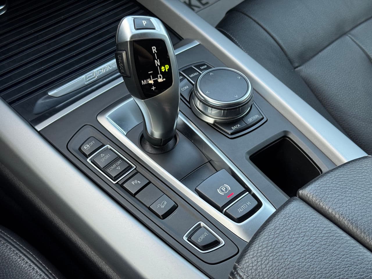 BMW X5 4.0e 2017 — Миниатюра 12