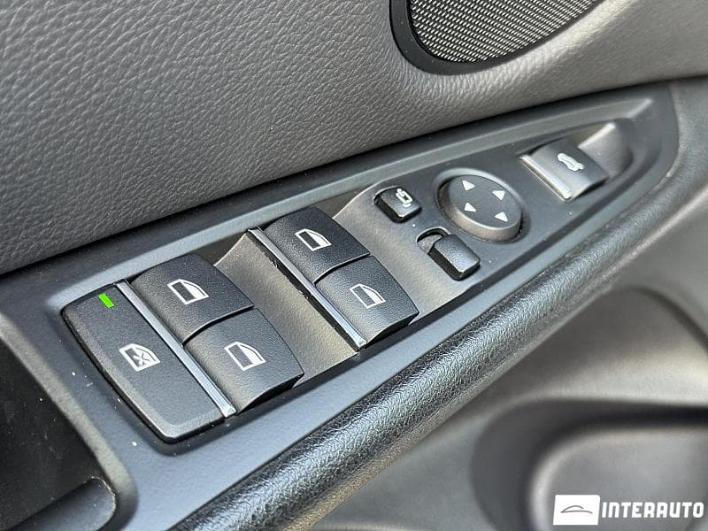 BMW X5 4.0e 2017 — Миниатюра 17