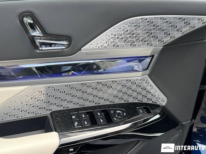 BMW i7 XDrive60 2024 — Миниатюра 5