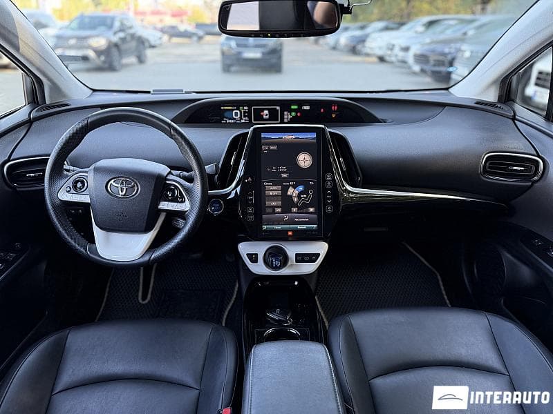 2017 Toyota Prius — Miniatură 18